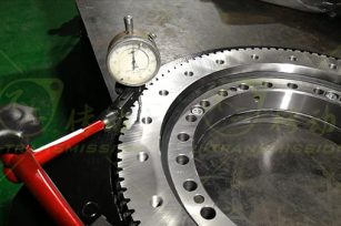 怎樣才能增加回轉(zhuǎn)支承的使用壽命？