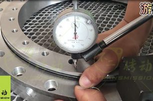 齒輪式回轉(zhuǎn)驅(qū)動的游隙如何選擇？