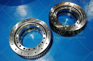 回轉(zhuǎn)支承上的密封是什么材質(zhì)的？